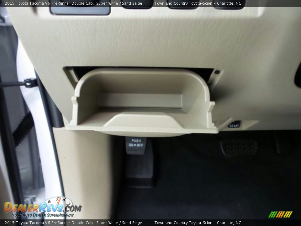 2015 Toyota Tacoma V6 PreRunner Double Cab Super White / Sand Beige Photo #23