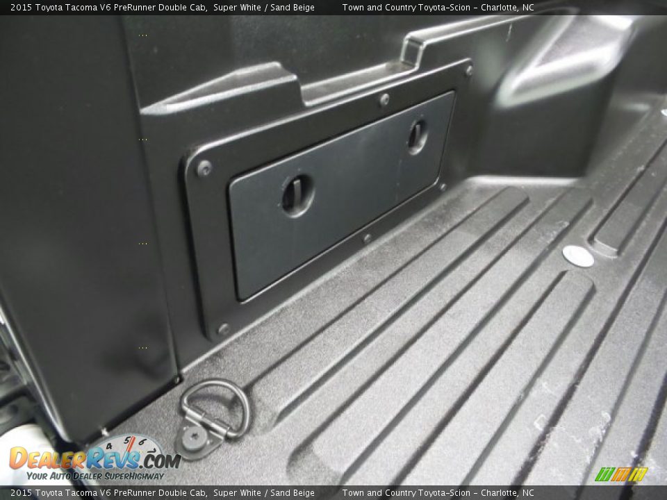 2015 Toyota Tacoma V6 PreRunner Double Cab Super White / Sand Beige Photo #31