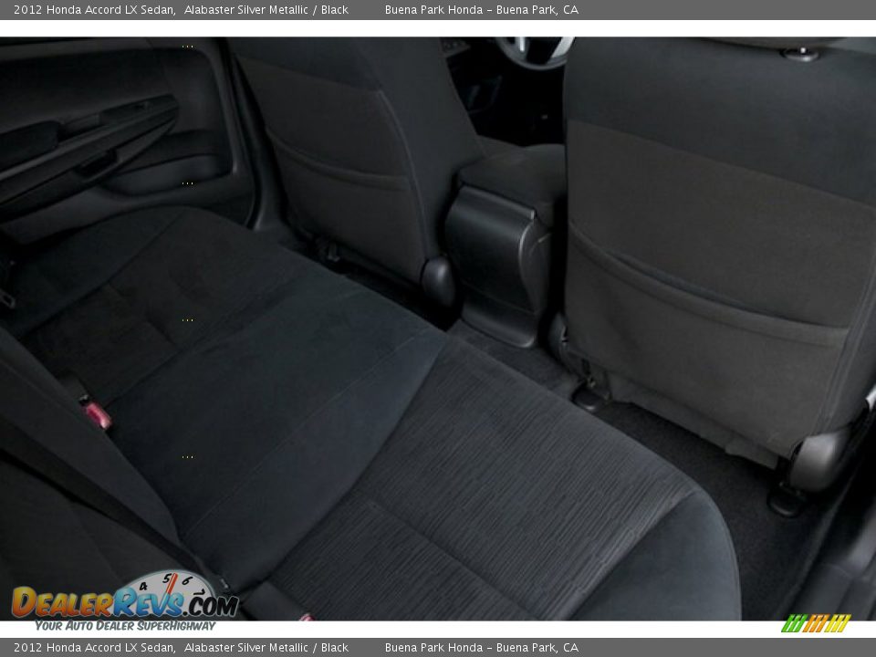 2012 Honda Accord LX Sedan Alabaster Silver Metallic / Black Photo #18