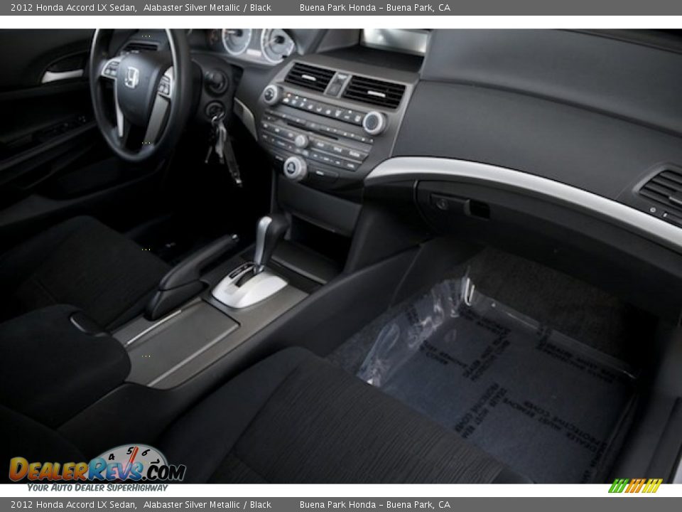 2012 Honda Accord LX Sedan Alabaster Silver Metallic / Black Photo #21