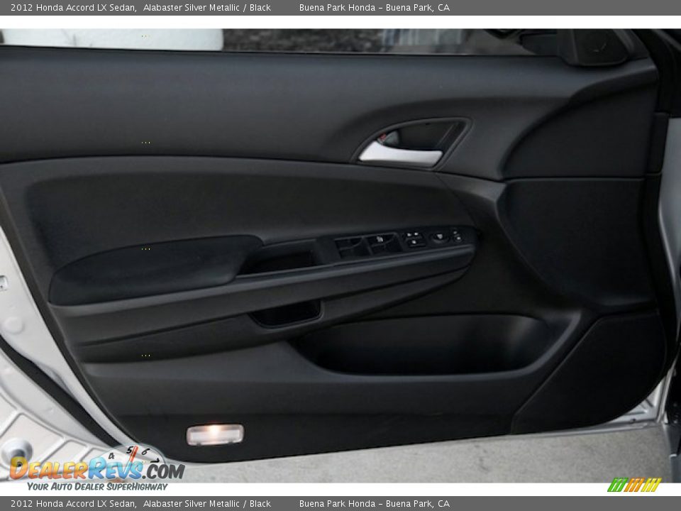 2012 Honda Accord LX Sedan Alabaster Silver Metallic / Black Photo #24