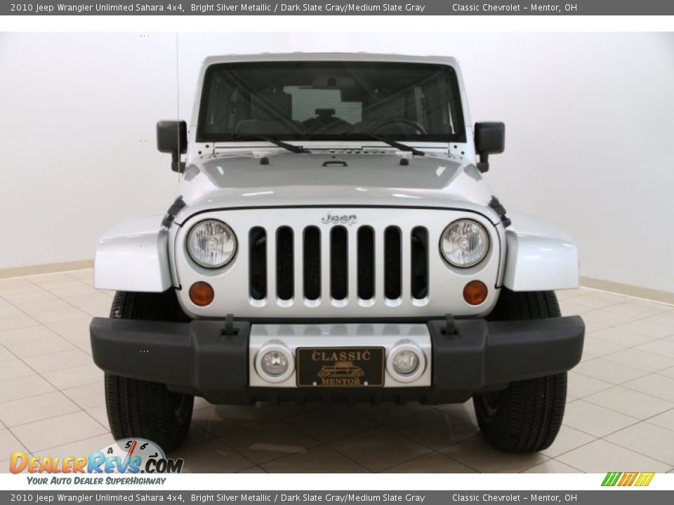 2010 Jeep Wrangler Unlimited Sahara 4x4 Bright Silver Metallic / Dark Slate Gray/Medium Slate Gray Photo #2