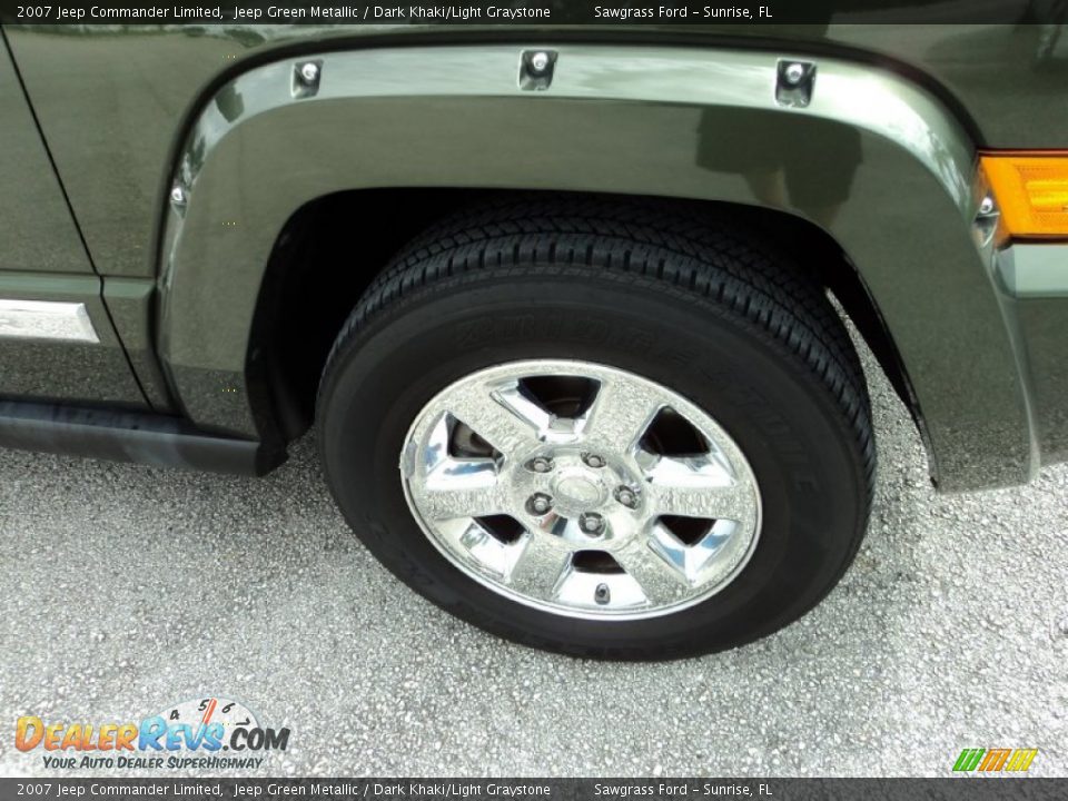 2007 Jeep Commander Limited Jeep Green Metallic / Dark Khaki/Light Graystone Photo #3