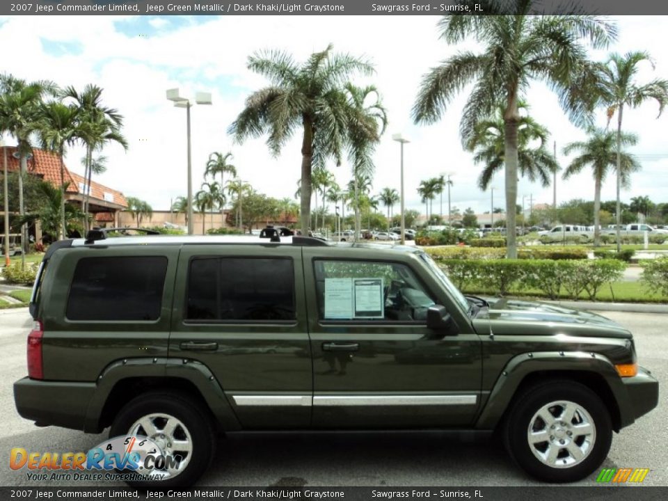 2007 Jeep Commander Limited Jeep Green Metallic / Dark Khaki/Light Graystone Photo #5