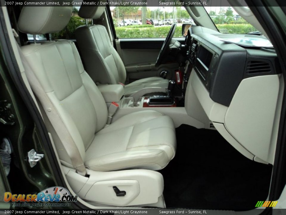2007 Jeep Commander Limited Jeep Green Metallic / Dark Khaki/Light Graystone Photo #22