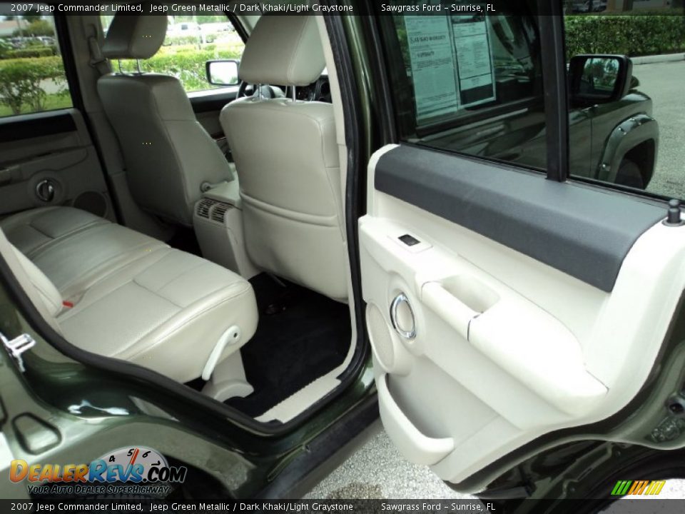 2007 Jeep Commander Limited Jeep Green Metallic / Dark Khaki/Light Graystone Photo #23