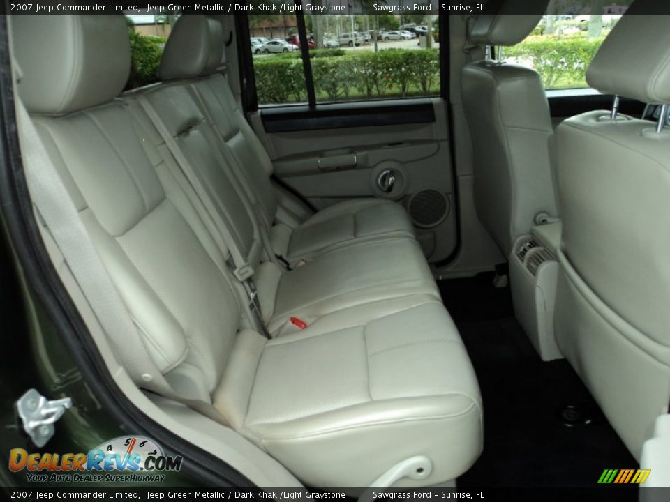 2007 Jeep Commander Limited Jeep Green Metallic / Dark Khaki/Light Graystone Photo #24