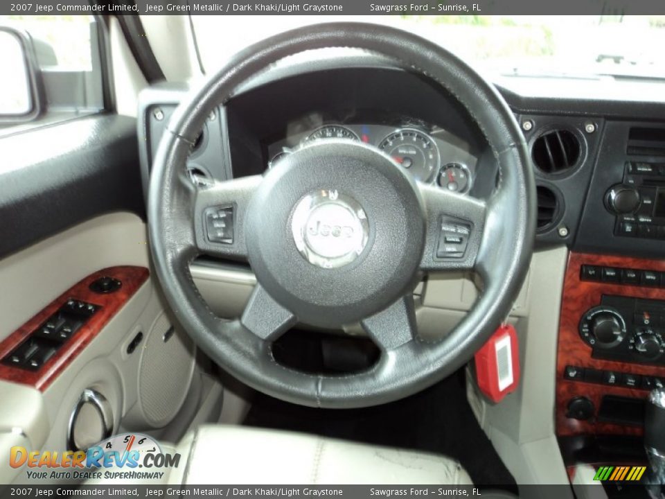 2007 Jeep Commander Limited Jeep Green Metallic / Dark Khaki/Light Graystone Photo #27