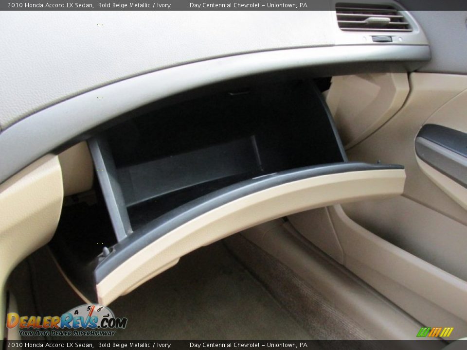 2010 Honda Accord LX Sedan Bold Beige Metallic / Ivory Photo #33