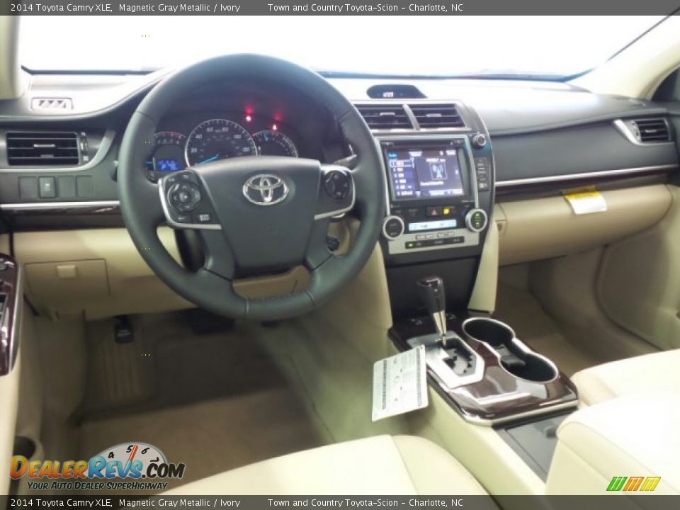 2014 Toyota Camry XLE Magnetic Gray Metallic / Ivory Photo #6