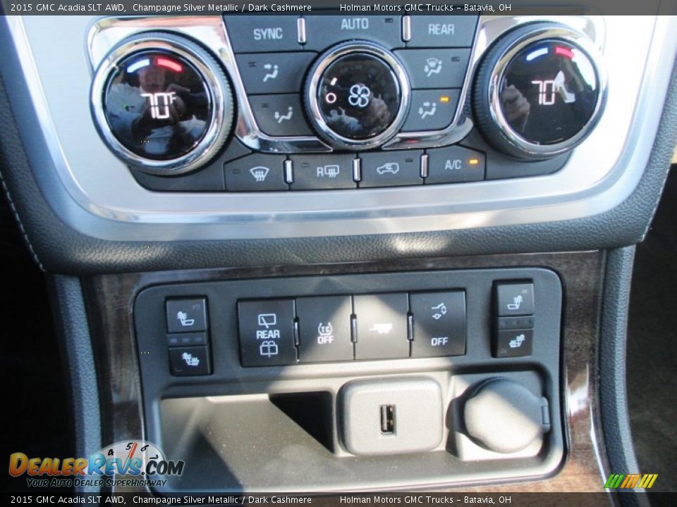 2015 GMC Acadia SLT AWD Champagne Silver Metallic / Dark Cashmere Photo #14