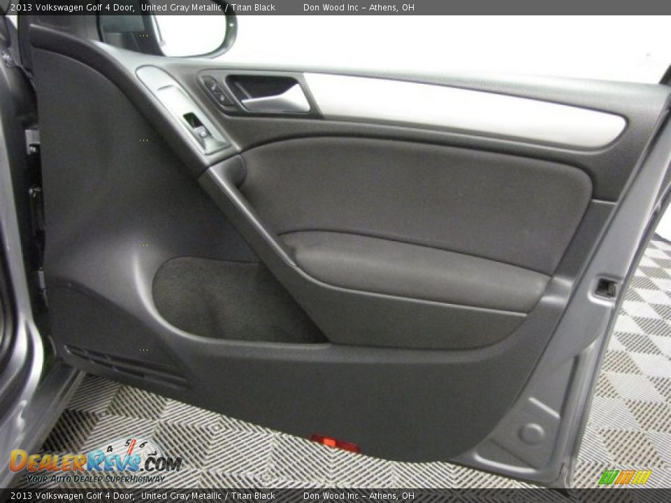 2013 Volkswagen Golf 4 Door United Gray Metallic / Titan Black Photo #18