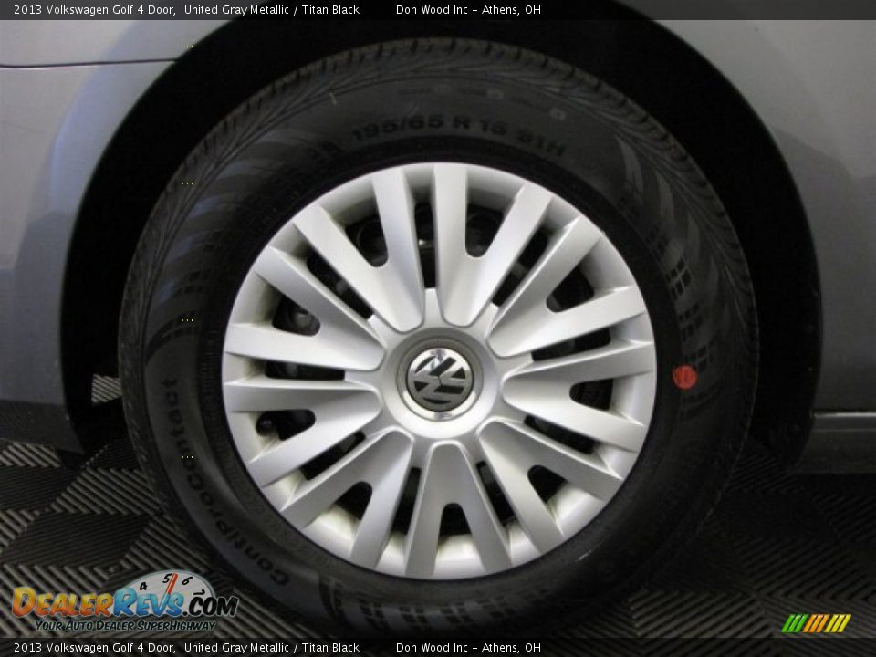 2013 Volkswagen Golf 4 Door United Gray Metallic / Titan Black Photo #34