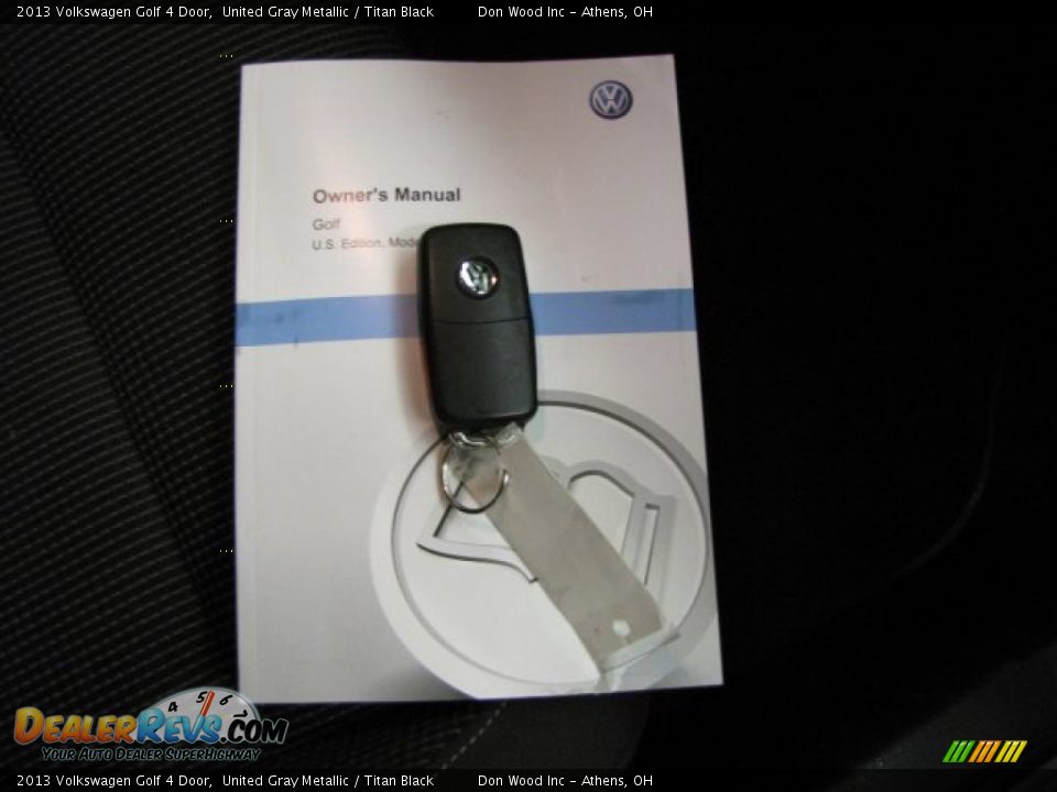 2013 Volkswagen Golf 4 Door United Gray Metallic / Titan Black Photo #35