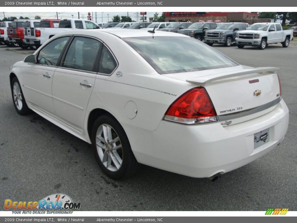 2009 Chevrolet Impala LTZ White / Neutral Photo #4