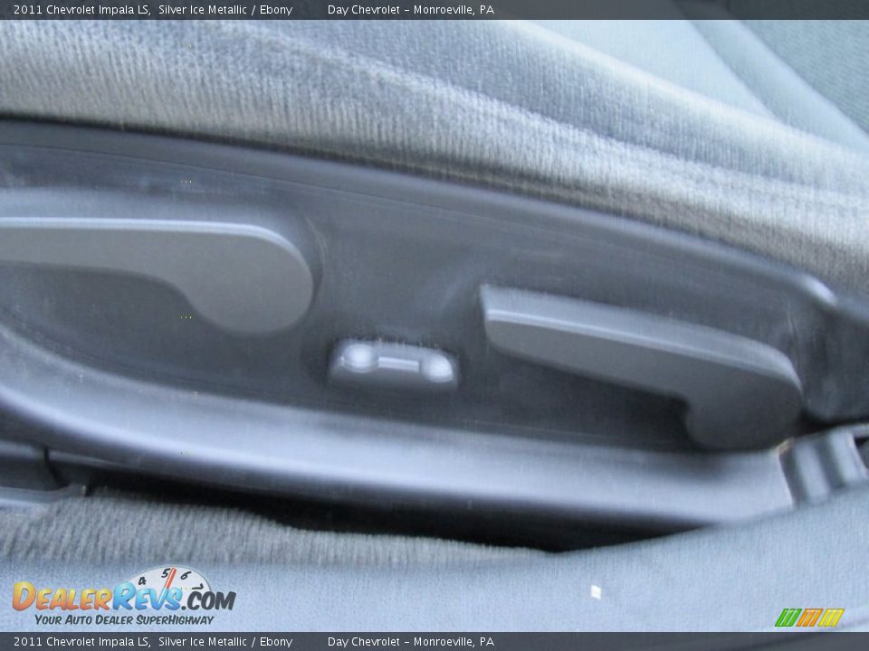 2011 Chevrolet Impala LS Silver Ice Metallic / Ebony Photo #24