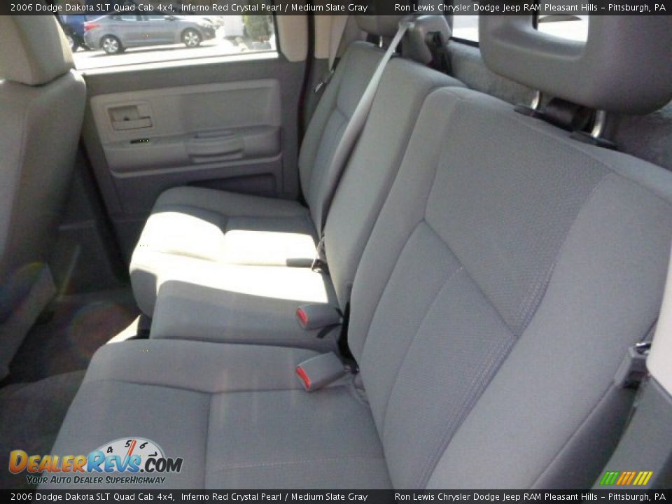 2006 Dodge Dakota SLT Quad Cab 4x4 Inferno Red Crystal Pearl / Medium Slate Gray Photo #12