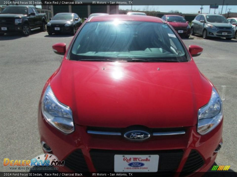 2014 Ford Focus SE Sedan Race Red / Charcoal Black Photo #2