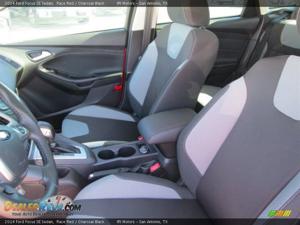 2014 Ford Focus SE Sedan Race Red / Charcoal Black Photo #8