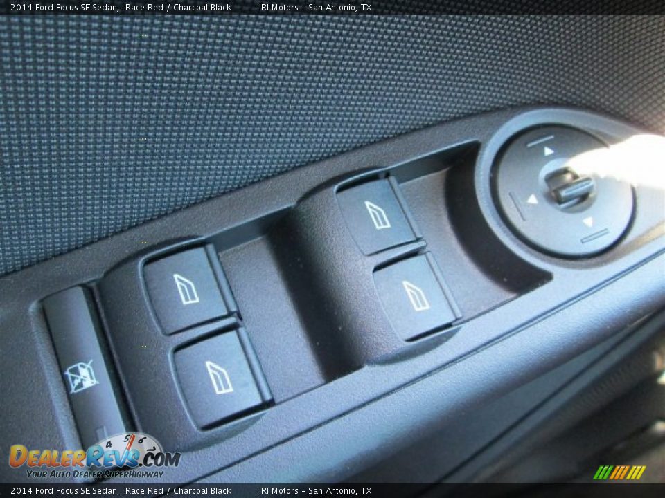 2014 Ford Focus SE Sedan Race Red / Charcoal Black Photo #20