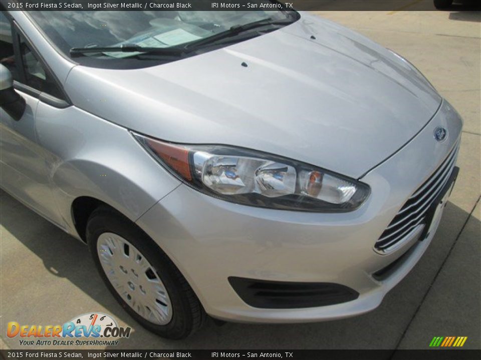 2015 Ford Fiesta S Sedan Ingot Silver Metallic / Charcoal Black Photo #6