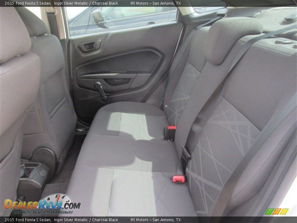2015 Ford Fiesta S Sedan Ingot Silver Metallic / Charcoal Black Photo #13