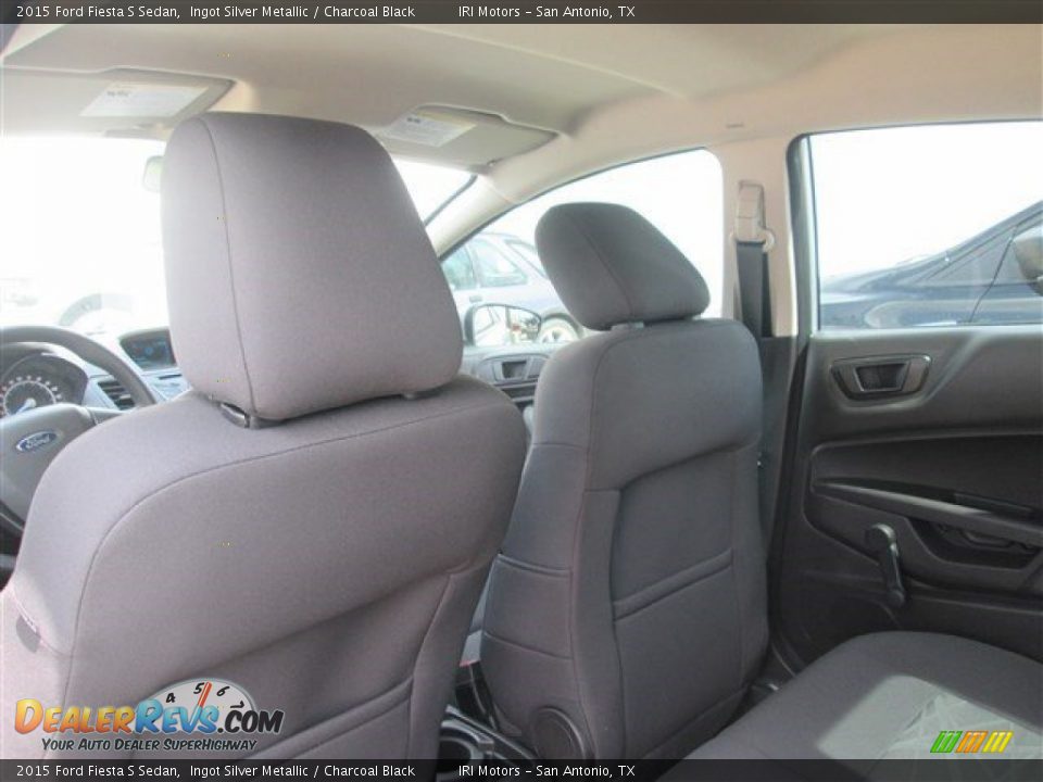 2015 Ford Fiesta S Sedan Ingot Silver Metallic / Charcoal Black Photo #15