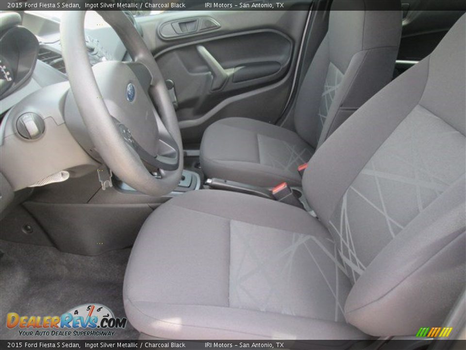 2015 Ford Fiesta S Sedan Ingot Silver Metallic / Charcoal Black Photo #17
