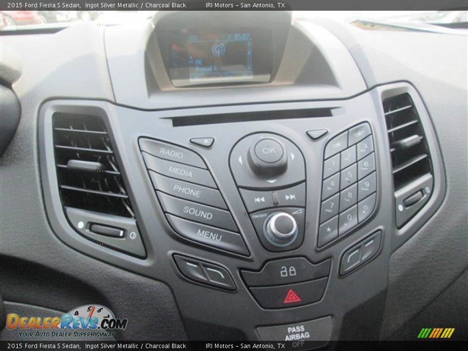 2015 Ford Fiesta S Sedan Ingot Silver Metallic / Charcoal Black Photo #25