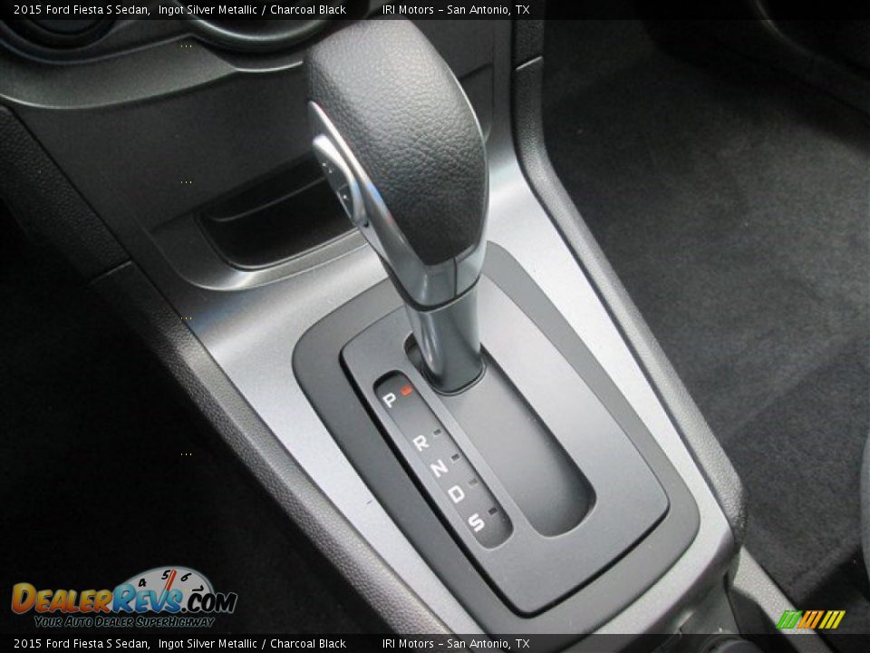 2015 Ford Fiesta S Sedan Ingot Silver Metallic / Charcoal Black Photo #27