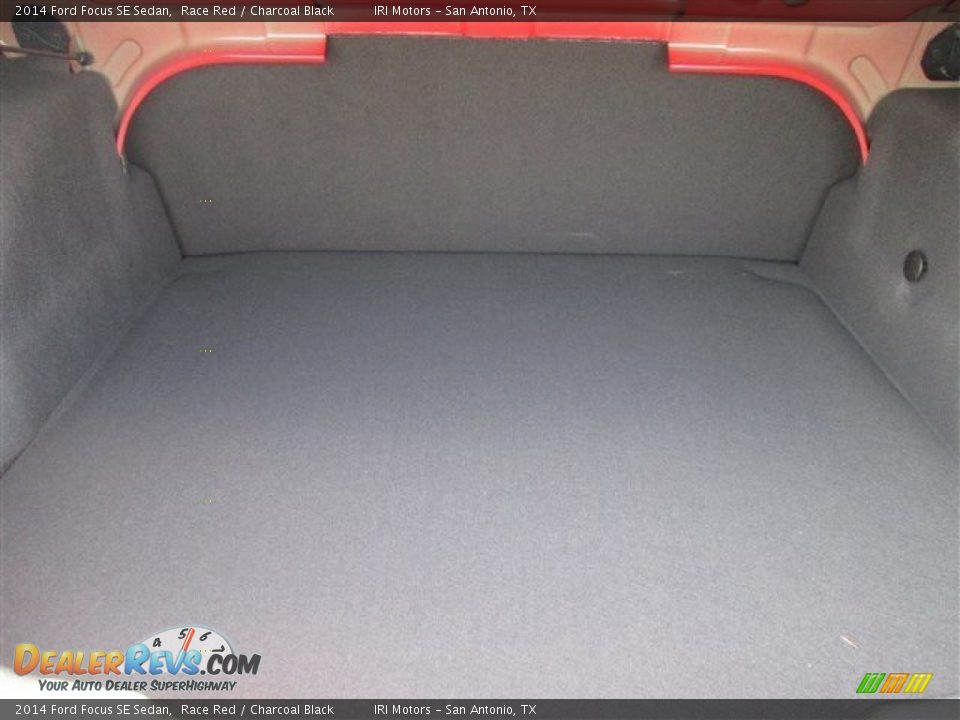 2014 Ford Focus SE Sedan Race Red / Charcoal Black Photo #13