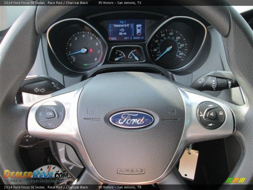 2014 Ford Focus SE Sedan Race Red / Charcoal Black Photo #18