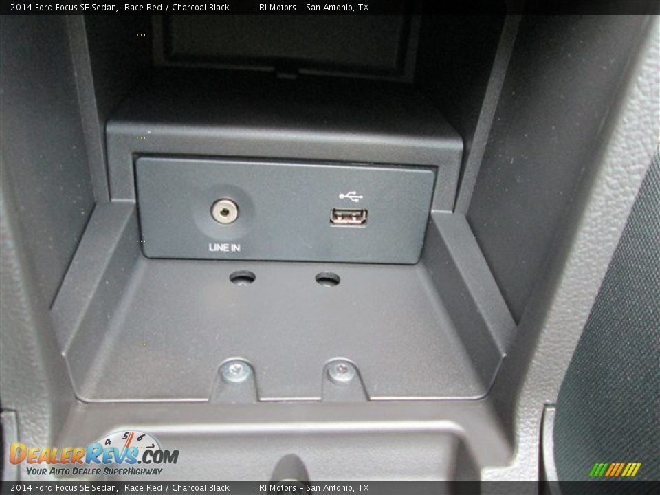 2014 Ford Focus SE Sedan Race Red / Charcoal Black Photo #19