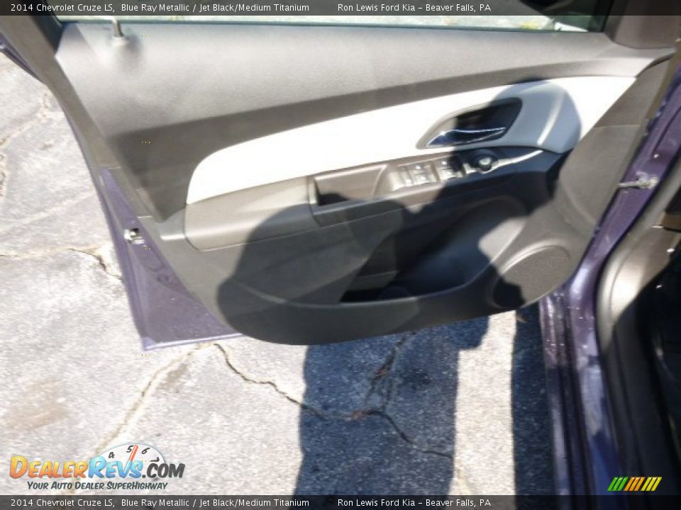 2014 Chevrolet Cruze LS Blue Ray Metallic / Jet Black/Medium Titanium Photo #11