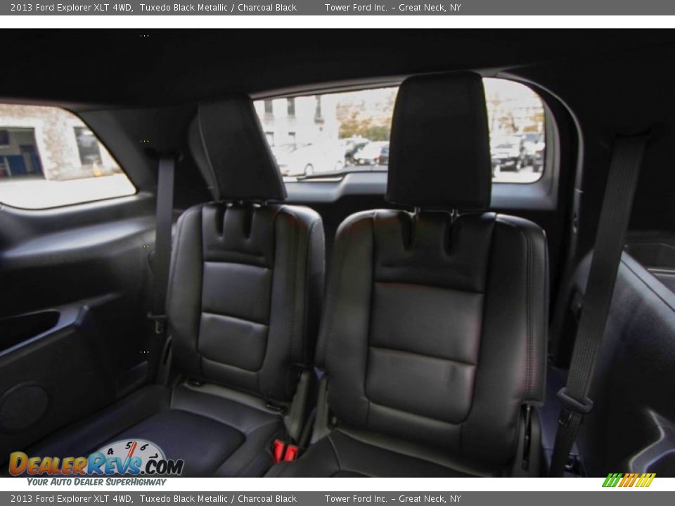 2013 Ford Explorer XLT 4WD Tuxedo Black Metallic / Charcoal Black Photo #36