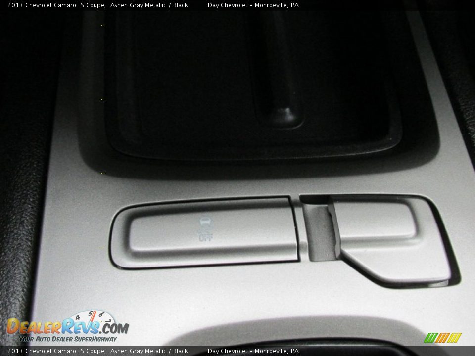 2013 Chevrolet Camaro LS Coupe Ashen Gray Metallic / Black Photo #24