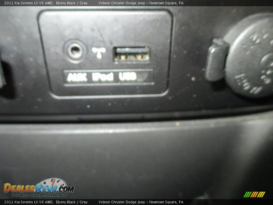 2011 Kia Sorento LX V6 AWD Ebony Black / Gray Photo #25