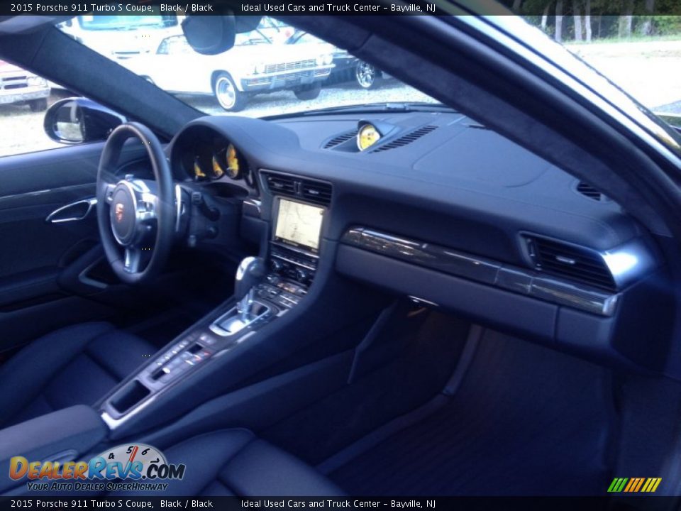 2015 Porsche 911 Turbo S Coupe Black / Black Photo #18