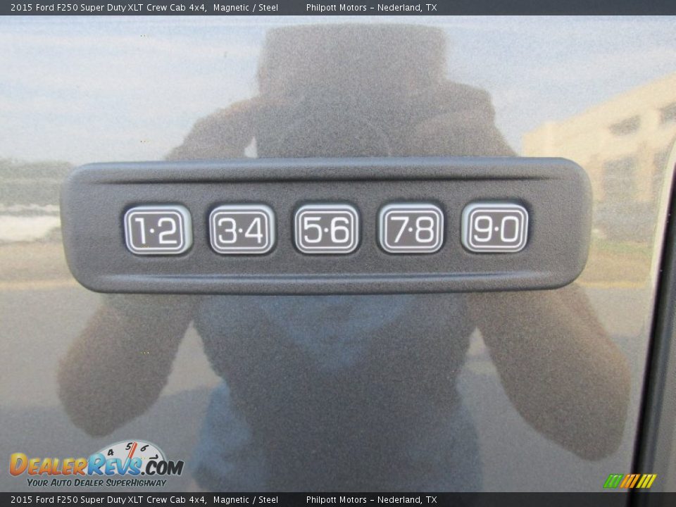 2015 Ford F250 Super Duty XLT Crew Cab 4x4 Magnetic / Steel Photo #15