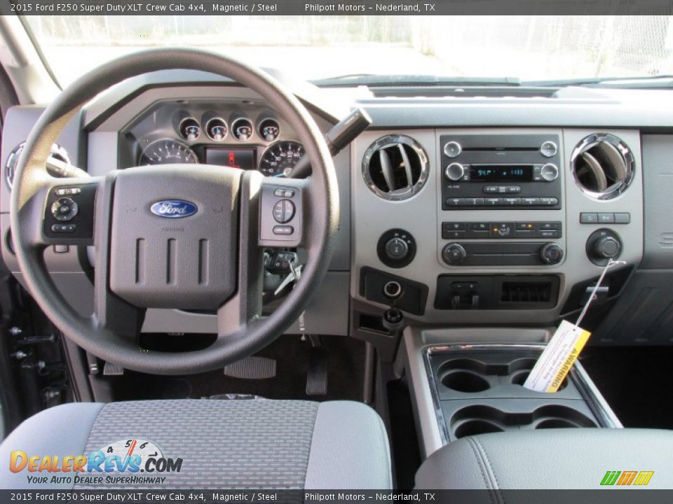 2015 Ford F250 Super Duty XLT Crew Cab 4x4 Magnetic / Steel Photo #29