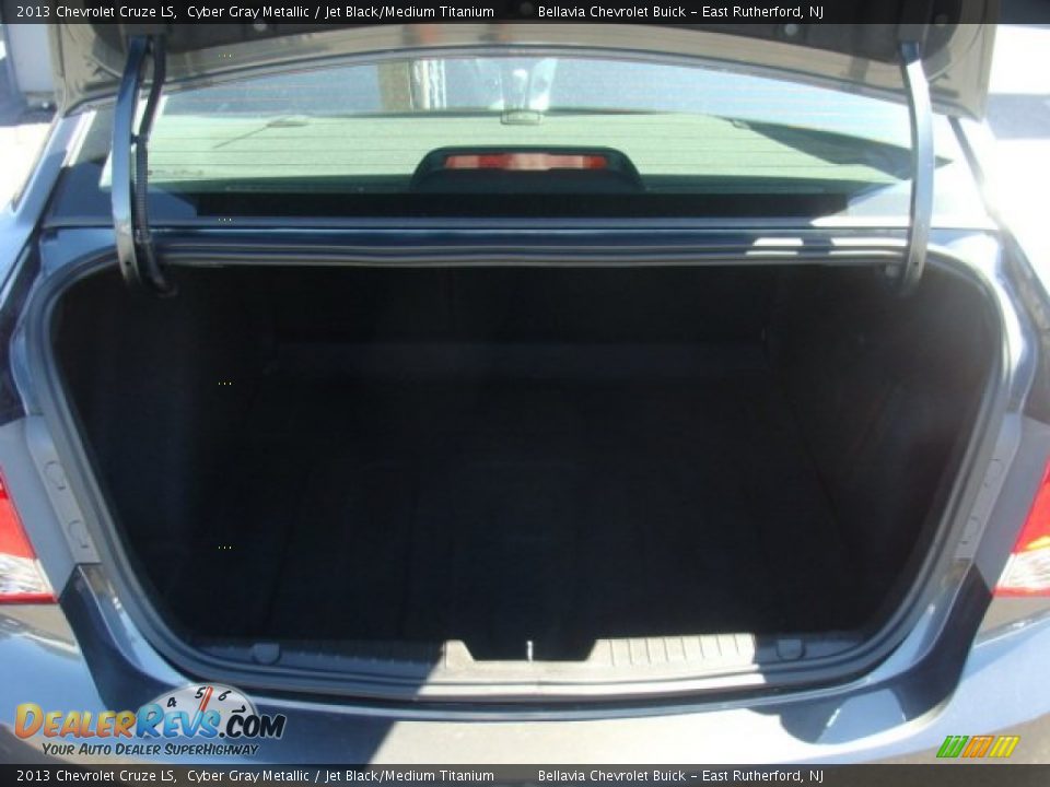 2013 Chevrolet Cruze LS Cyber Gray Metallic / Jet Black/Medium Titanium Photo #13