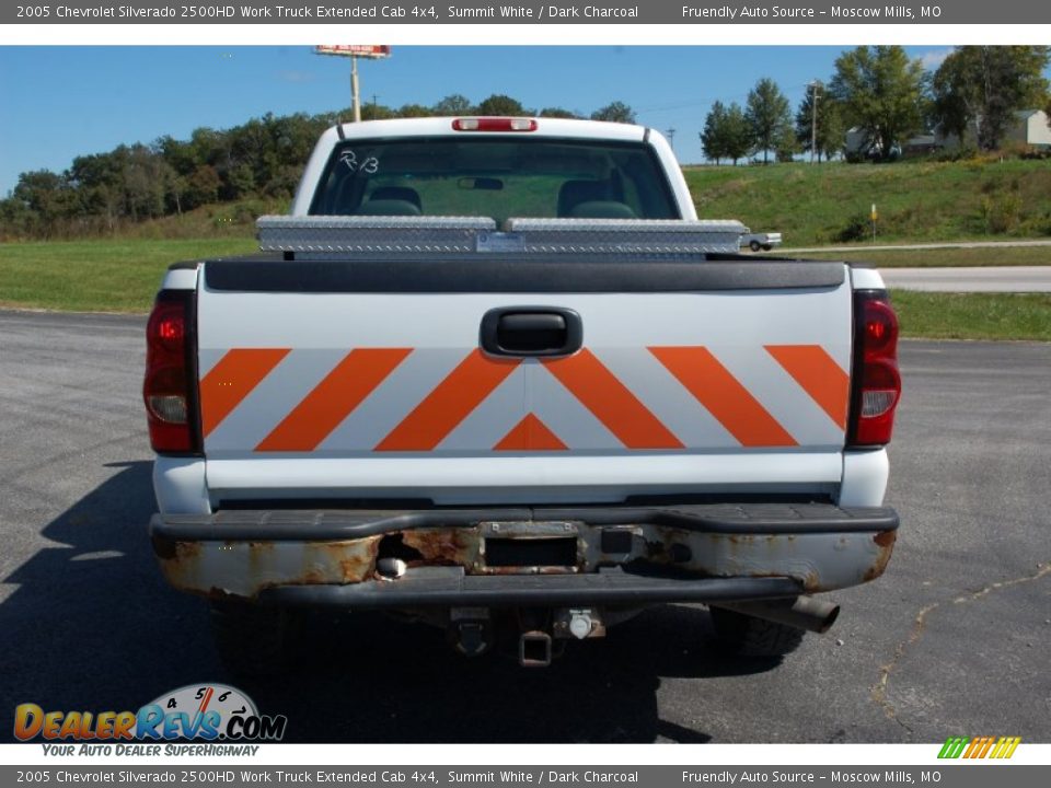 2005 Chevrolet Silverado 2500HD Work Truck Extended Cab 4x4 Summit White / Dark Charcoal Photo #5