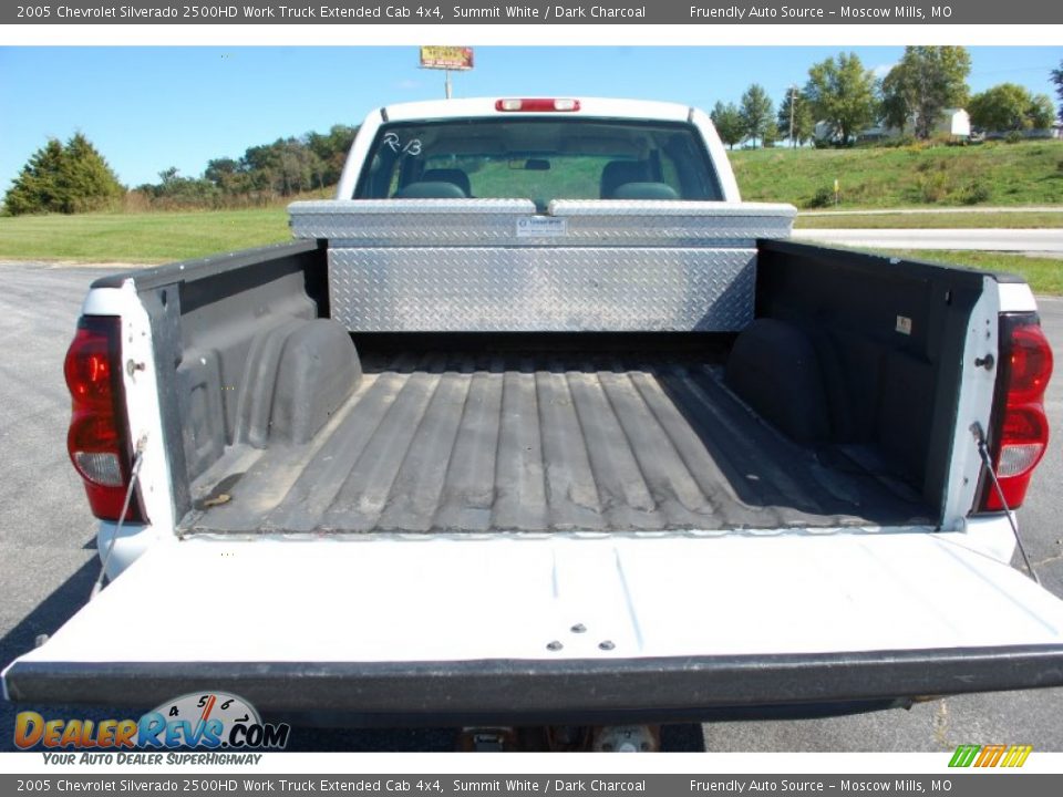 2005 Chevrolet Silverado 2500HD Work Truck Extended Cab 4x4 Summit White / Dark Charcoal Photo #7