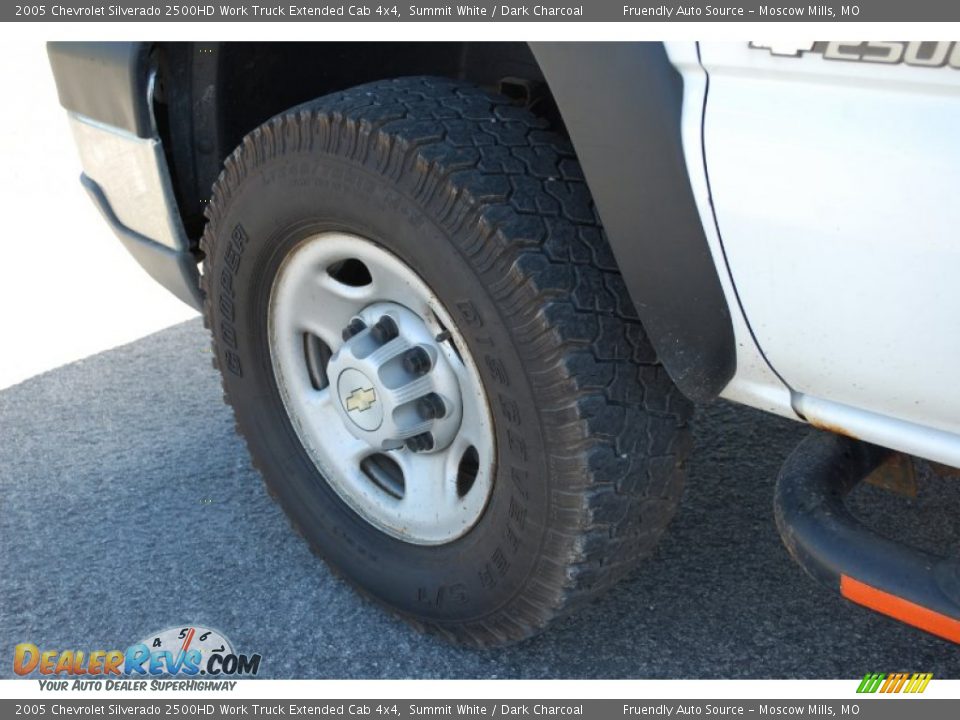 2005 Chevrolet Silverado 2500HD Work Truck Extended Cab 4x4 Summit White / Dark Charcoal Photo #8
