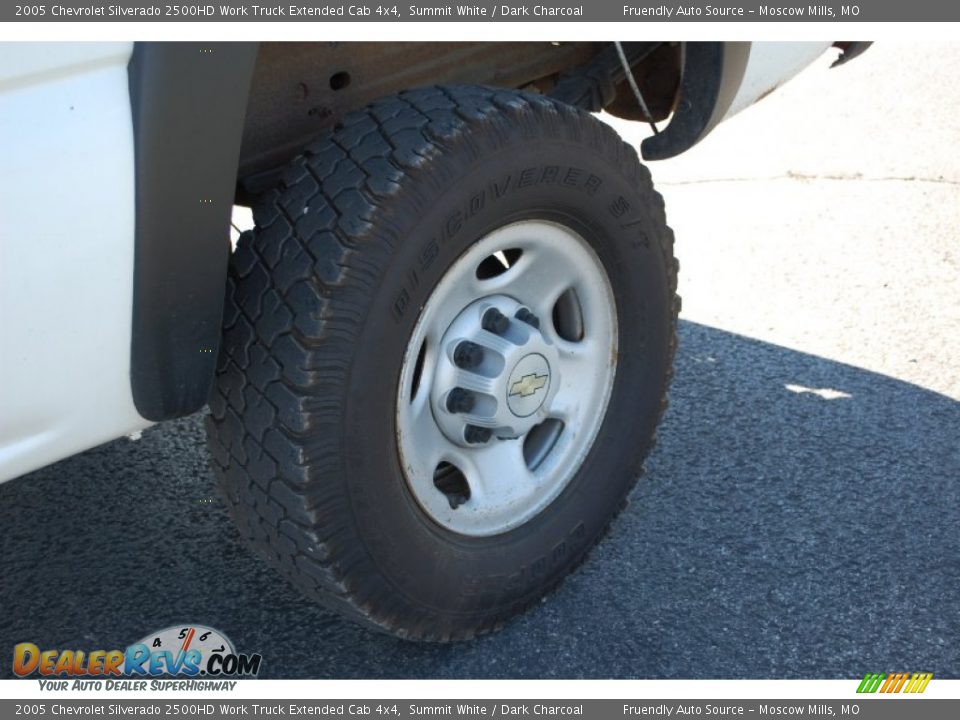 2005 Chevrolet Silverado 2500HD Work Truck Extended Cab 4x4 Summit White / Dark Charcoal Photo #9