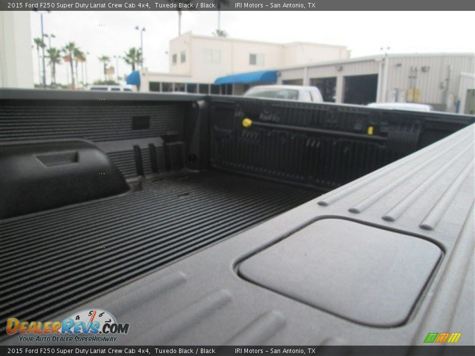 2015 Ford F250 Super Duty Lariat Crew Cab 4x4 Tuxedo Black / Black Photo #18