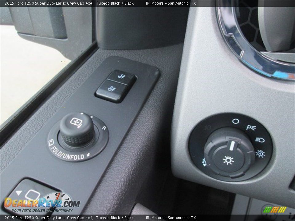 2015 Ford F250 Super Duty Lariat Crew Cab 4x4 Tuxedo Black / Black Photo #31