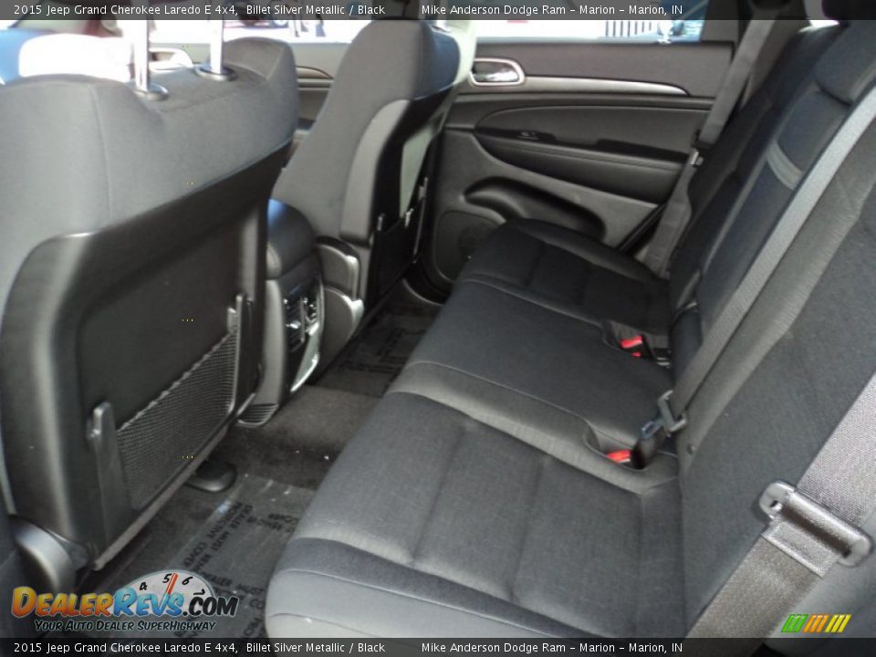 Rear Seat of 2015 Jeep Grand Cherokee Laredo E 4x4 Photo #8