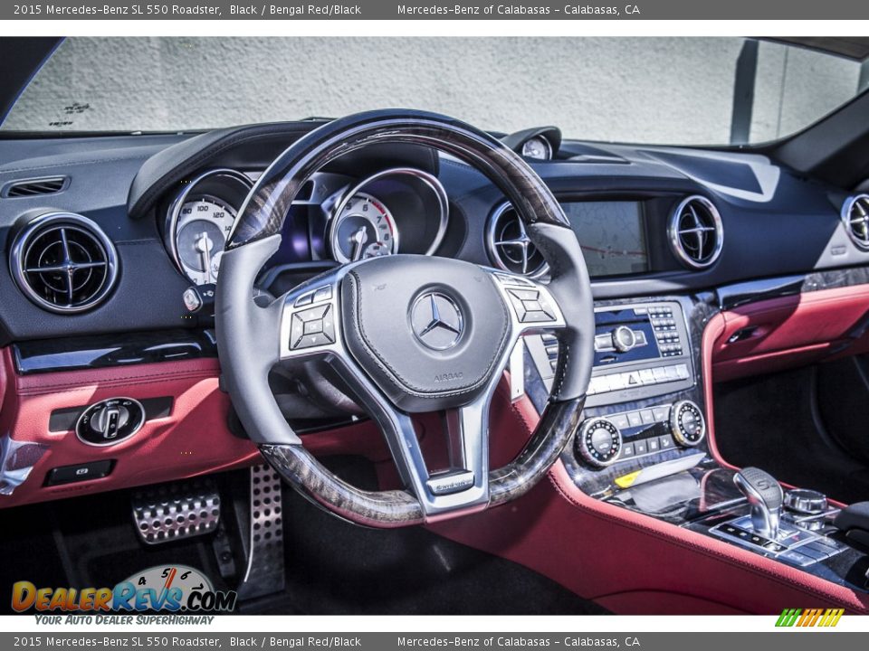 2015 Mercedes-Benz SL 550 Roadster Steering Wheel Photo #5