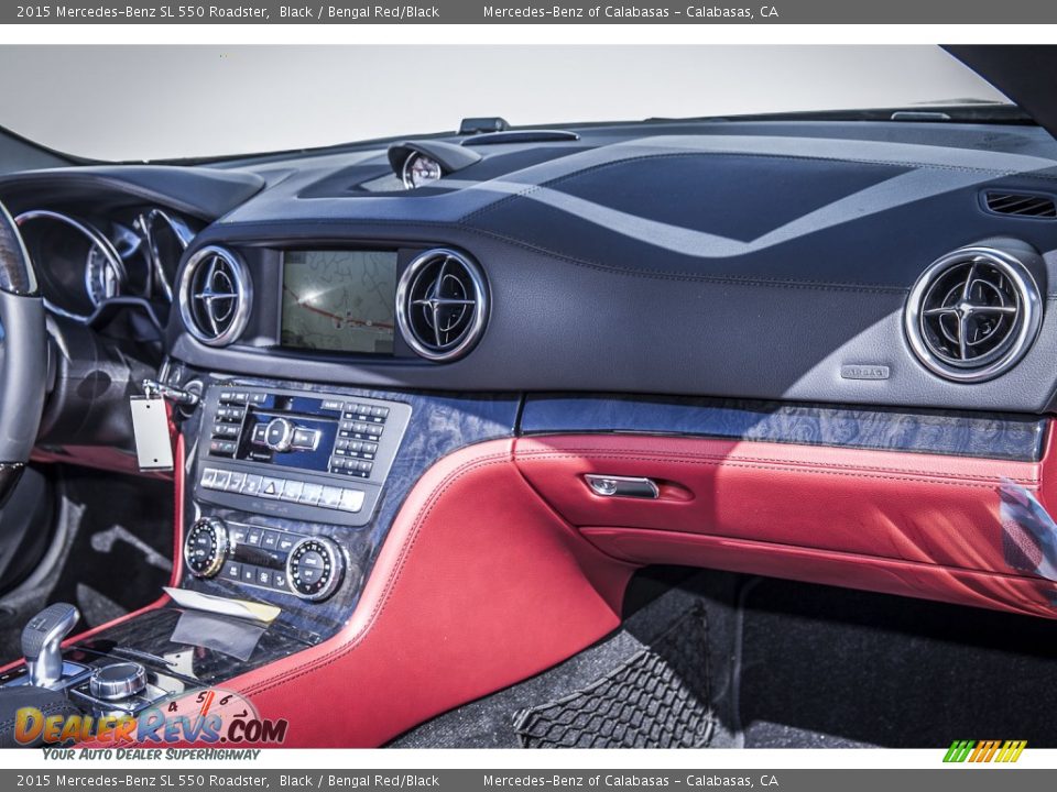 Dashboard of 2015 Mercedes-Benz SL 550 Roadster Photo #8